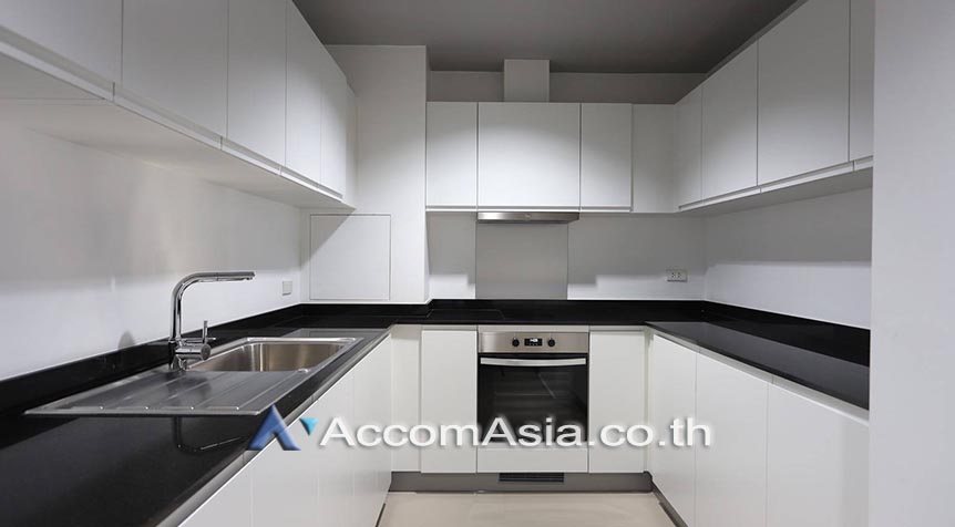 4  2 br Apartment for rent and sale in Sukhumvit ,Bangkok BTS Phrom Phong at High-Rise Serviced Apartment Near The Em District AA27913
