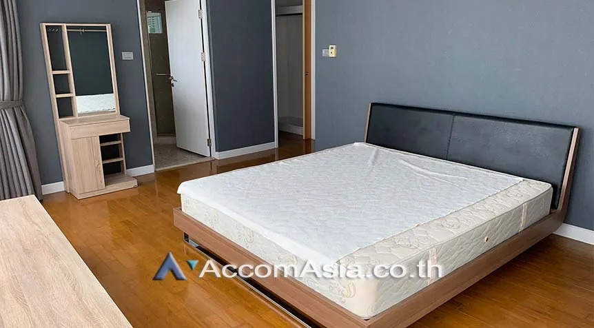 unit 3 Bedrooms  Condominium For Rent & Sale in Ploenchit, Bangkok  near BTS Ploenchit (AA27914)