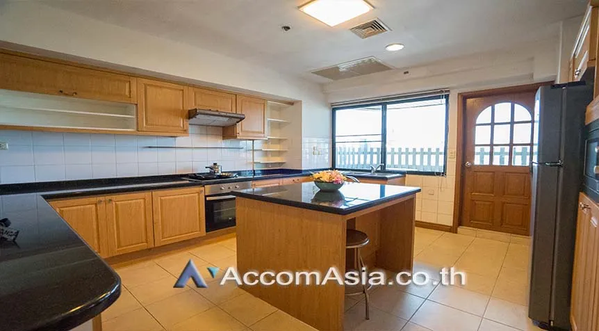 unitPet friendly |  3 Bedrooms  Apartment For Rent in Sukhumvit, Bangkok  near BTS Phrom Phong (AA27948)