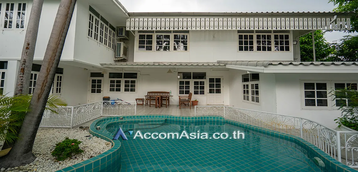 unitGarden, Private Swimming Pool |  3 Bedrooms  House For Rent & Sale in Sukhumvit, Bangkok  near BTS Phra khanong (AA27949)