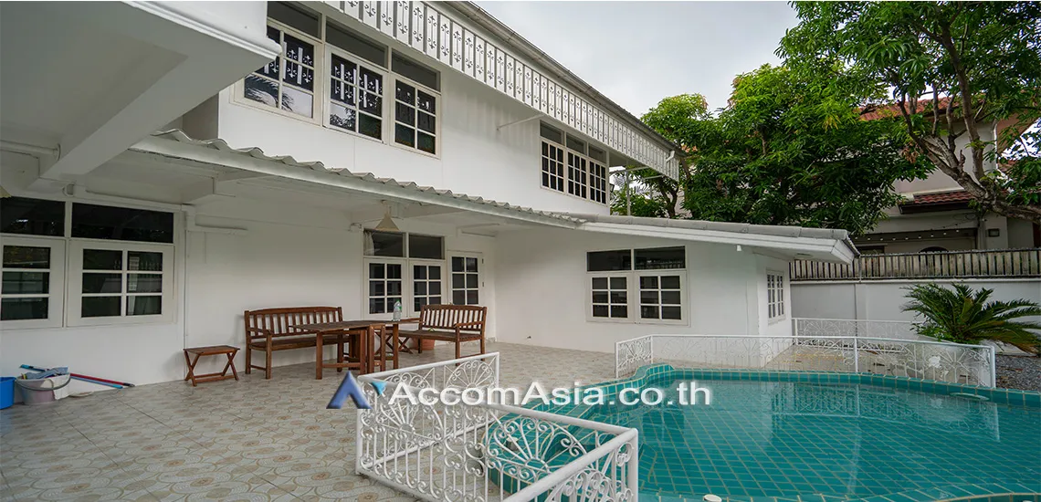 unitGarden, Private Swimming Pool |  3 Bedrooms  House For Rent & Sale in Sukhumvit, Bangkok  near BTS Phra khanong (AA27949)