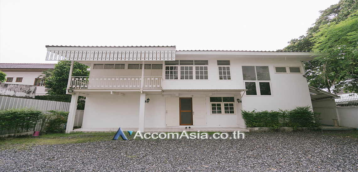 6  3 br House for rent and sale in Sukhumvit ,Bangkok BTS Phra khanong AA27949