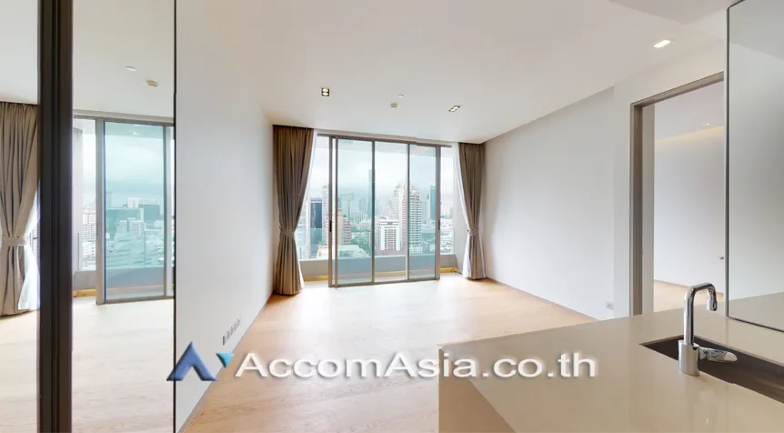 unit 1 Bedroom  Condominium For Sale in Silom, Bangkok  near BTS Sala Daeng (AA27962)