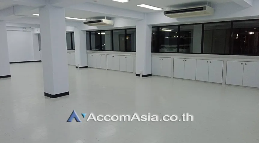 unit Studio  Office space For Rent in Sukhumvit, Bangkok  near MRT Phetchaburi - BTS Asok (AA27985)