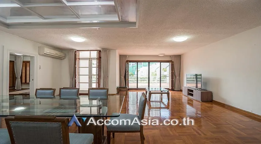 unitPet friendly |  3 Bedrooms  Apartment For Rent in Ploenchit, Bangkok  near BTS Chitlom (AA28012)