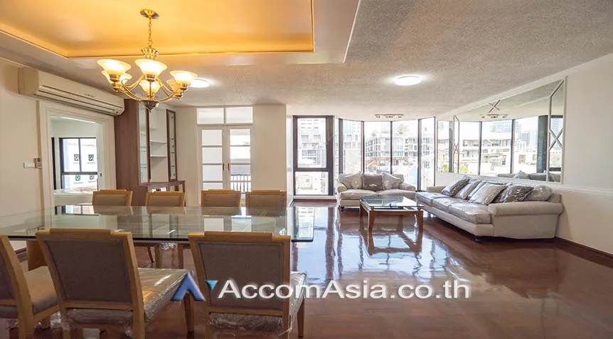 unitPet friendly |  3 Bedrooms  Apartment For Rent in Ploenchit, Bangkok  near BTS Chitlom (AA28014)