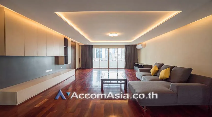 Big Balcony, Pet friendly |  Regent On The Park 1 Condominium  3 Bedroom for Sale & Rent BTS Phrom Phong in Sukhumvit Bangkok