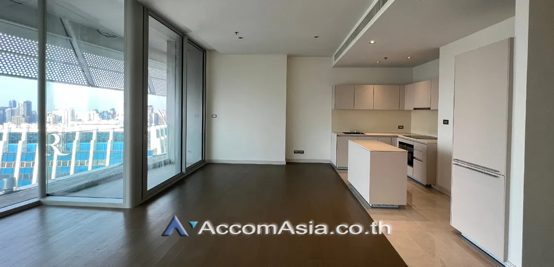 unit 2 Bedrooms  Condominium For Rent in Ploenchit, Bangkok  near BTS Ratchadamri (AA28049)