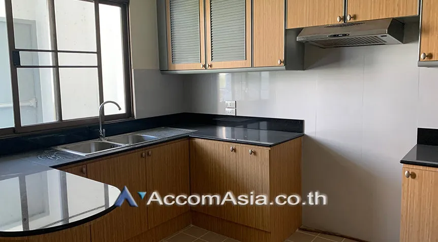 unitBig Balcony, Pet friendly |  3 Bedrooms  Condominium For Rent & Sale in Sukhumvit, Bangkok  near BTS Phrom Phong (AA28060)