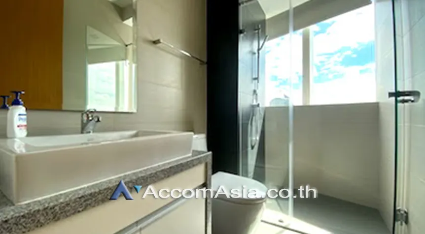 unit 2 Bedrooms  Condominium For Rent in Sukhumvit, Bangkok  near MRT Sukhumvit - BTS Asok (AA28064)