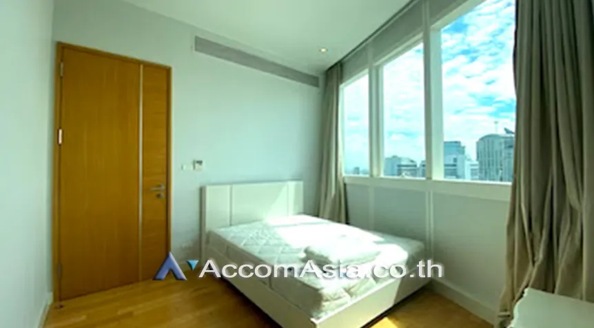 unit 2 Bedrooms  Condominium For Rent in Sukhumvit, Bangkok  near MRT Sukhumvit - BTS Asok (AA28064)