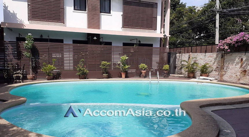 8  3 br Apartment For Rent in Sukhumvit ,Bangkok BTS Ekkamai at Spacious Unique AA28067