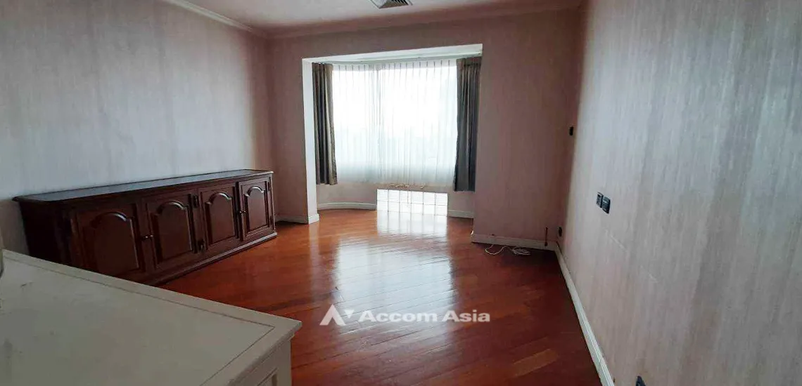  1  5 br Condominium For Sale in Sukhumvit ,Bangkok BTS Phrom Phong at Le Raffine Sukhumvit 24 AA28068