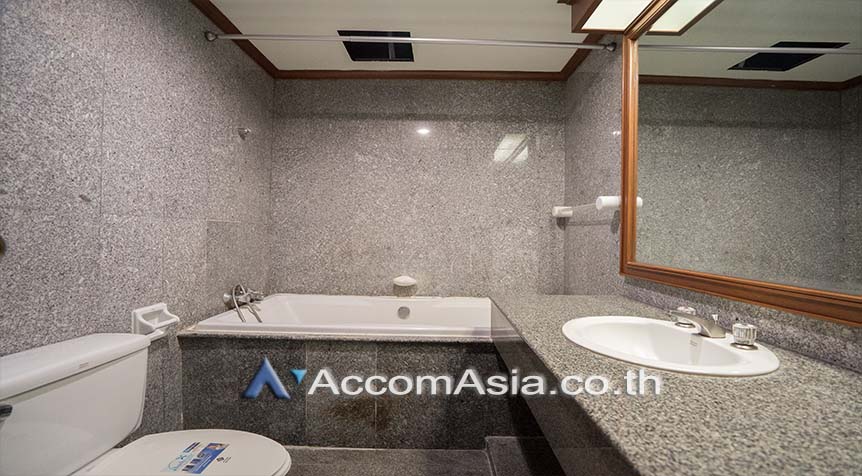 10  3 br Apartment For Rent in Sukhumvit ,Bangkok MRT Sukhumvit - BTS Asok at Perfect Apartment for Big Family, Prime Location Near Main Street AA28069