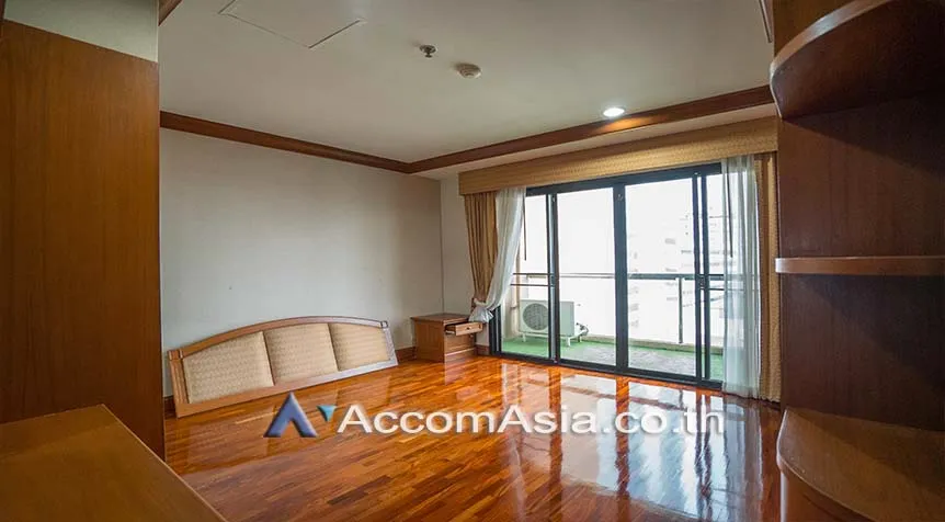 8  3 br Apartment For Rent in Sukhumvit ,Bangkok MRT Sukhumvit - BTS Asok at Perfect Apartment for Big Family, Prime Location Near Main Street AA28069
