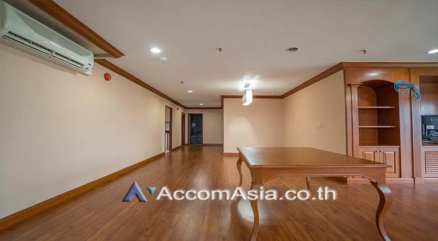 5  3 br Apartment For Rent in Sukhumvit ,Bangkok MRT Sukhumvit - BTS Asok at Perfect Apartment for Big Family, Prime Location Near Main Street AA28069