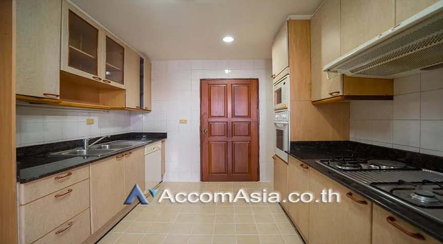 6  3 br Apartment For Rent in Sukhumvit ,Bangkok MRT Sukhumvit - BTS Asok at Perfect Apartment for Big Family, Prime Location Near Main Street AA28069
