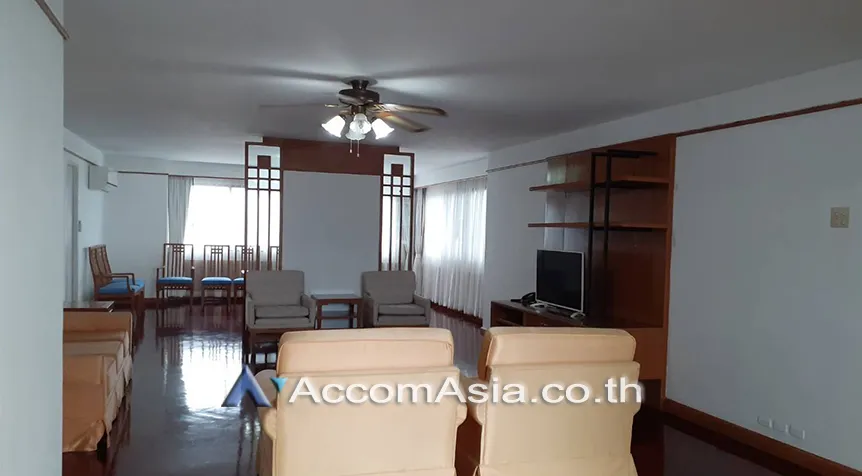 unit 3 Bedrooms  Apartment For Rent in Sukhumvit, Bangkok  near BTS Nana (AA28071)
