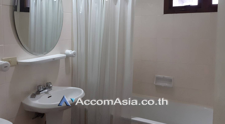 6  3 br Apartment For Rent in Sukhumvit ,Bangkok BTS Nana at Perfect for Pet lovers Apartment, near NIST Intl AA28071