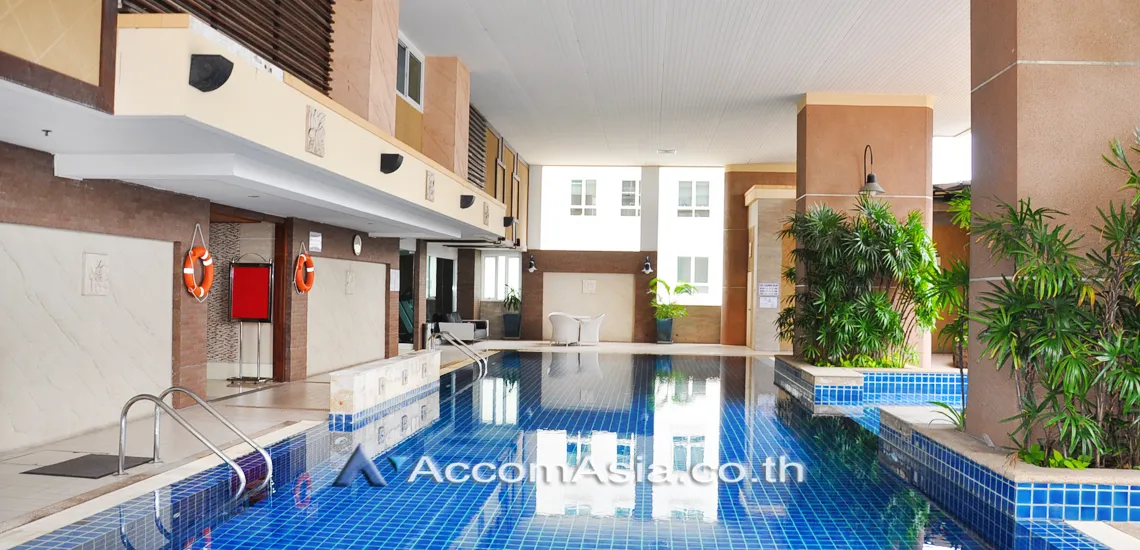 unit 1 Bedroom  Condominium For Sale in Sukhumvit, Bangkok  near BTS Nana (AA28119)