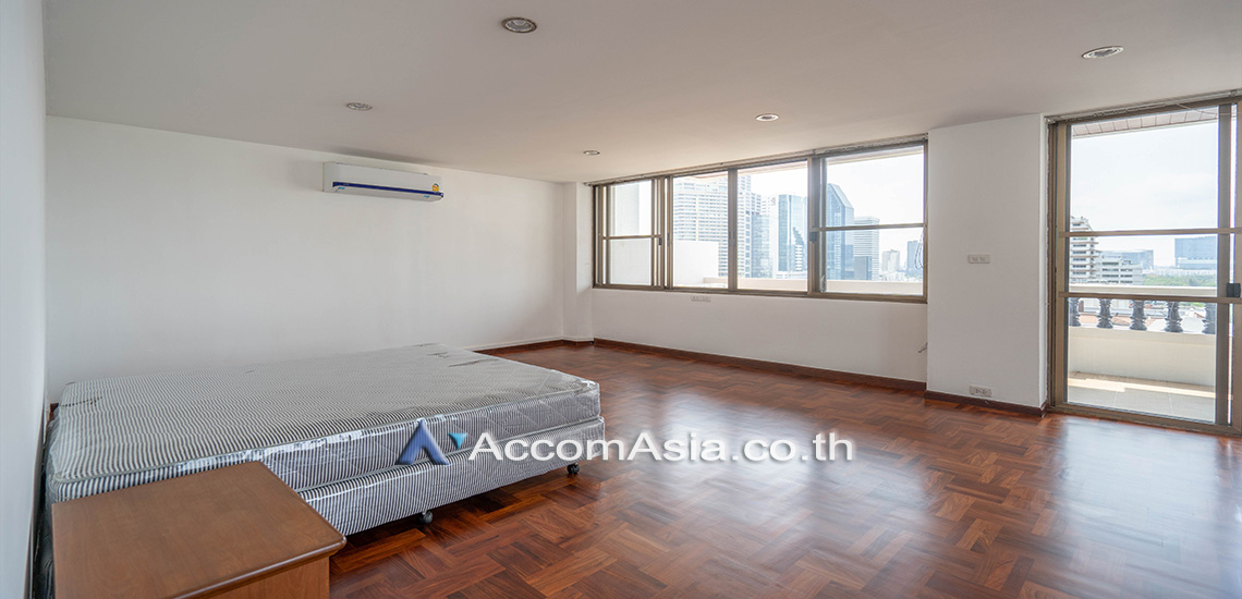 11  4 br Apartment For Rent in Sukhumvit ,Bangkok MRT Sukhumvit - BTS Asok at Spacious space with a cozy AA28122