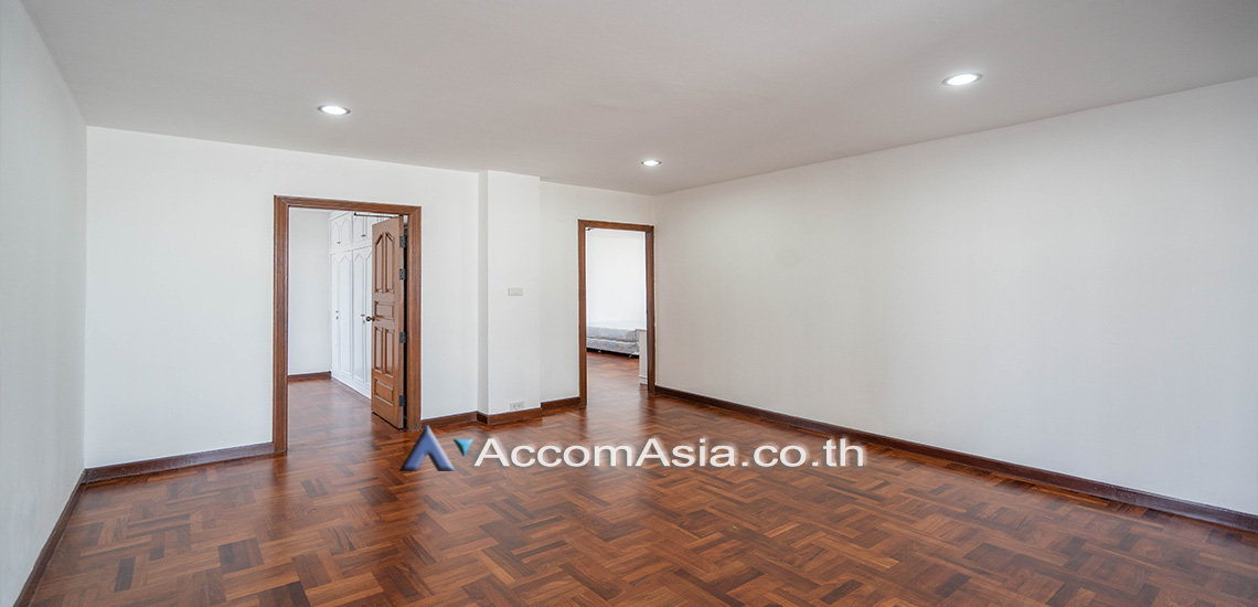15  4 br Apartment For Rent in Sukhumvit ,Bangkok MRT Sukhumvit - BTS Asok at Spacious space with a cozy AA28122