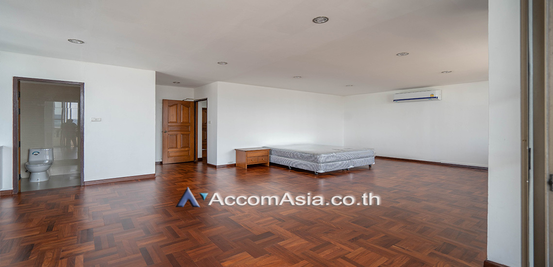 10  4 br Apartment For Rent in Sukhumvit ,Bangkok MRT Sukhumvit - BTS Asok at Spacious space with a cozy AA28122