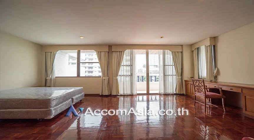 6  3 br Apartment for rent and sale in Sukhumvit ,Bangkok MRT Sukhumvit - BTS Asok at Spacious space with a cozy AA28123