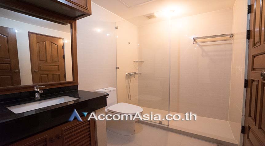 10  3 br Apartment for rent and sale in Sukhumvit ,Bangkok MRT Sukhumvit - BTS Asok at Spacious space with a cozy AA28123