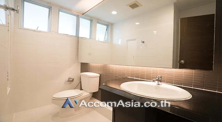 12  4 br Apartment for rent and sale in Sukhumvit ,Bangkok BTS Nana at Calm and Peaceful AA28130
