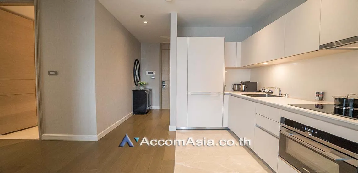 unit 2 Bedrooms  Apartment For Rent & Sale in Ploenchit, Bangkok  near BTS Ratchadamri (AA28151)