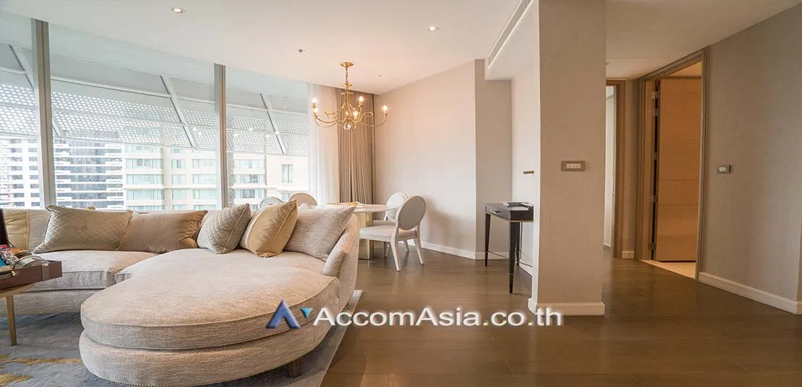 unit 2 Bedrooms  Apartment For Rent & Sale in Ploenchit, Bangkok  near BTS Ratchadamri (AA28151)