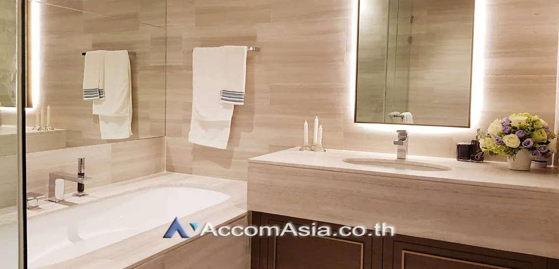 unit 1 Bedroom  Condominium For Rent in Sukhumvit, Bangkok  near BTS Phrom Phong (AA28153)