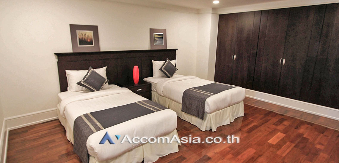 4  3 br Apartment For Rent in Sukhumvit ,Bangkok BTS Nana at Charming view of Sukhumvit AA28158