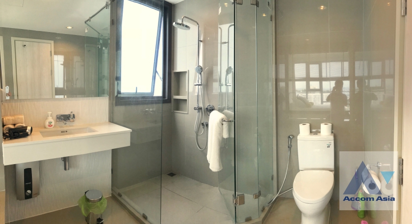 5  2 br Condominium For Rent in Sukhumvit ,Bangkok BTS Ekkamai at Rhythm Sukhumvit 42 AA28176