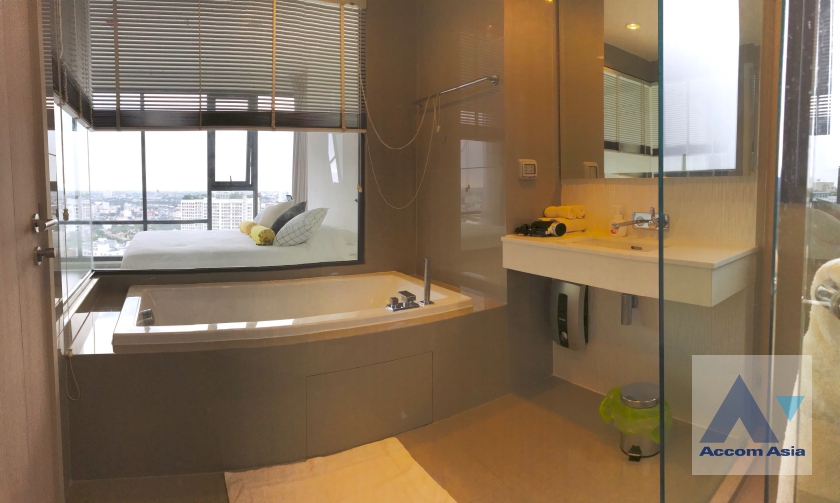 6  2 br Condominium For Rent in Sukhumvit ,Bangkok BTS Ekkamai at Rhythm Sukhumvit 42 AA28176