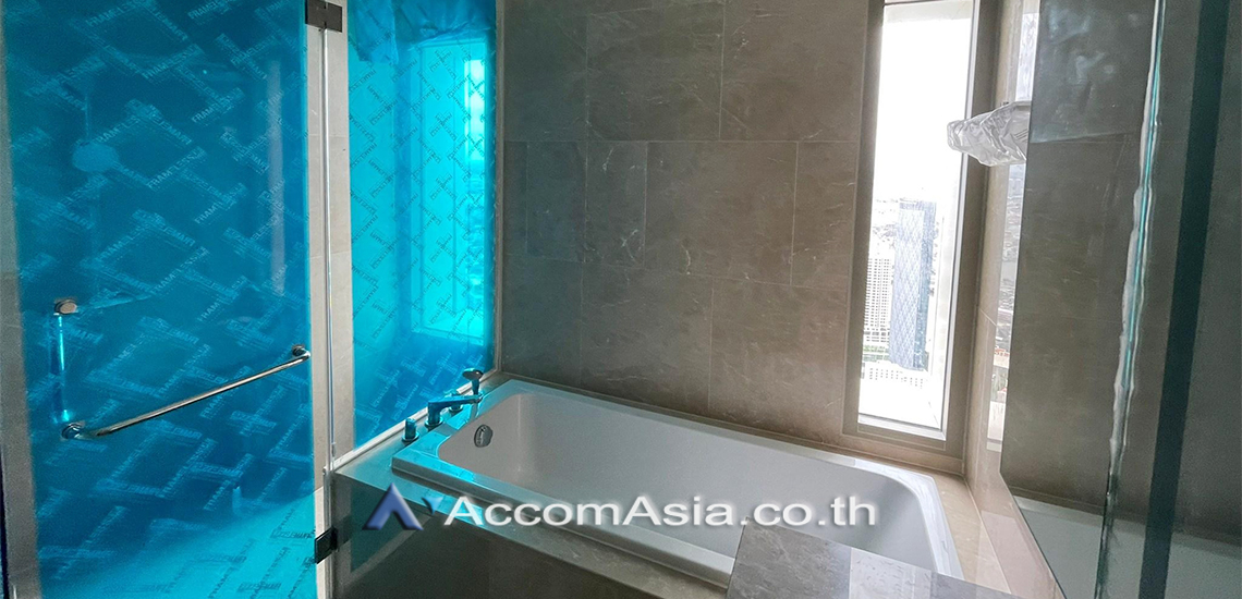 20  3 br Condominium For Sale in Charoen Nakhon ,Bangkok BTS Krung Thon Buri at Magnolias Waterfront Residences AA28177