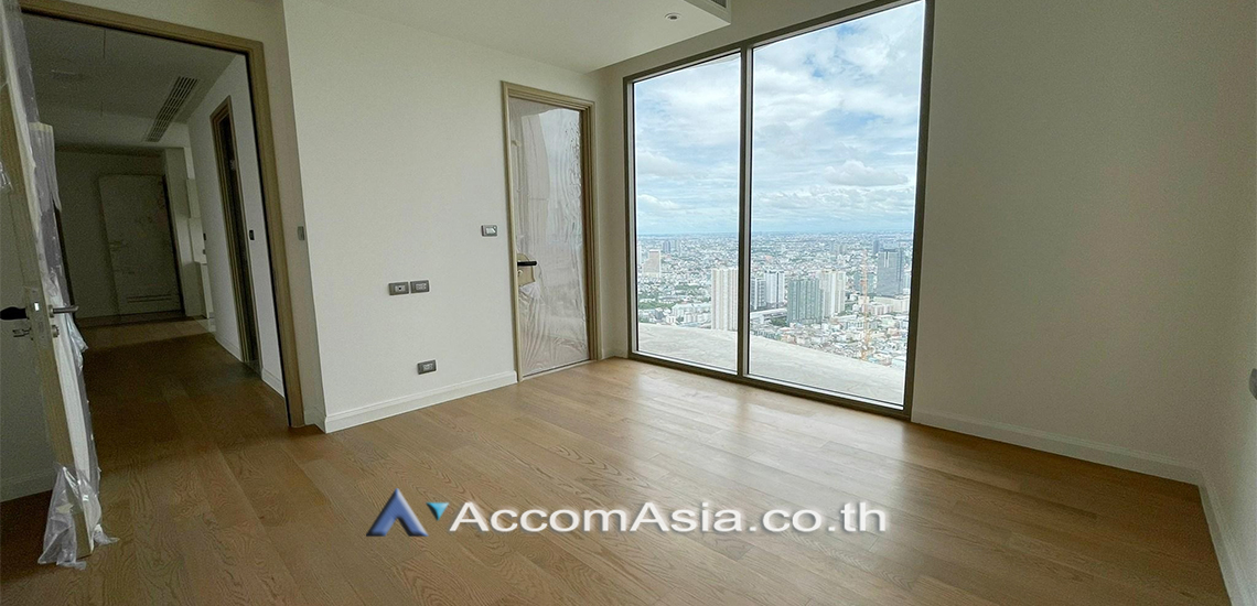 16  3 br Condominium For Sale in Charoen Nakhon ,Bangkok BTS Krung Thon Buri at Magnolias Waterfront Residences AA28177