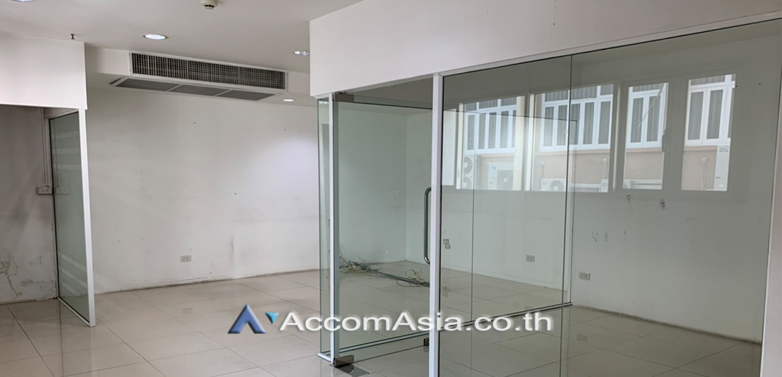  1  Office Space For Rent in Sukhumvit ,Bangkok BTS Nana at The Trendy Sukhumvit 13 AA28200