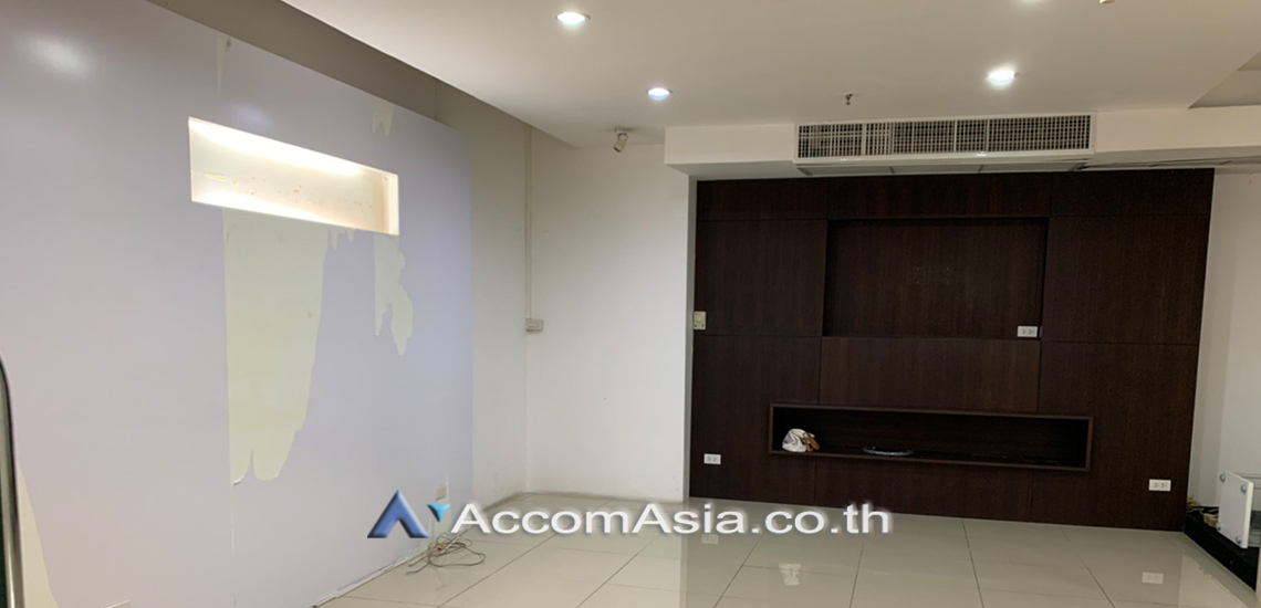 5  Office Space For Rent in Sukhumvit ,Bangkok BTS Nana at The Trendy Sukhumvit 13 AA28200
