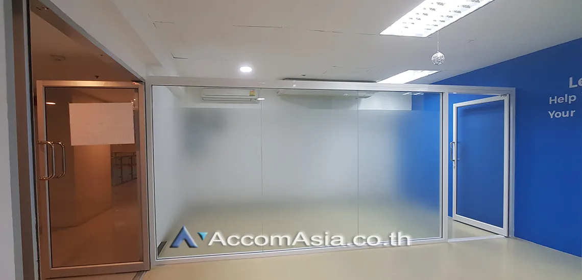 unit Office space For Rent in Sukhumvit, Bangkok  near BTS Nana (AA28201)
