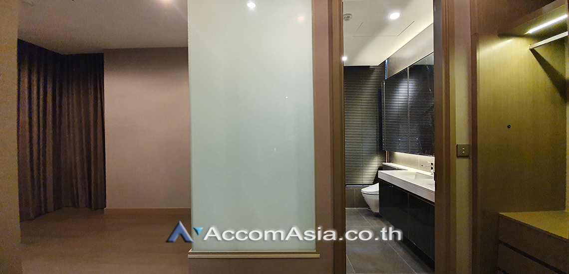 6  2 br Condominium For Rent in Ratchadaphisek ,Bangkok MRT Phetchaburi at The Esse At Singha Complex AA28206