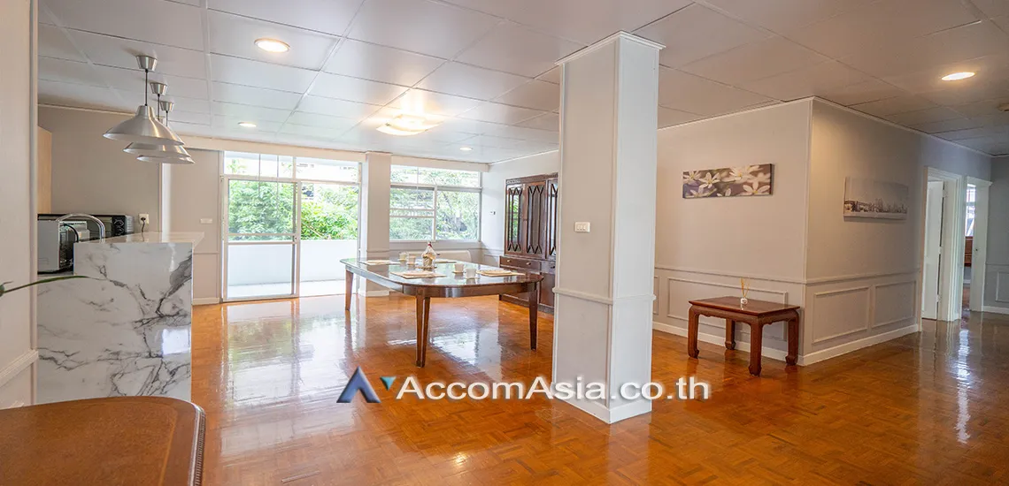 unitBig Balcony |  4 Bedrooms  Apartment For Rent in Sukhumvit, Bangkok  near BTS Phrom Phong (AA28220)