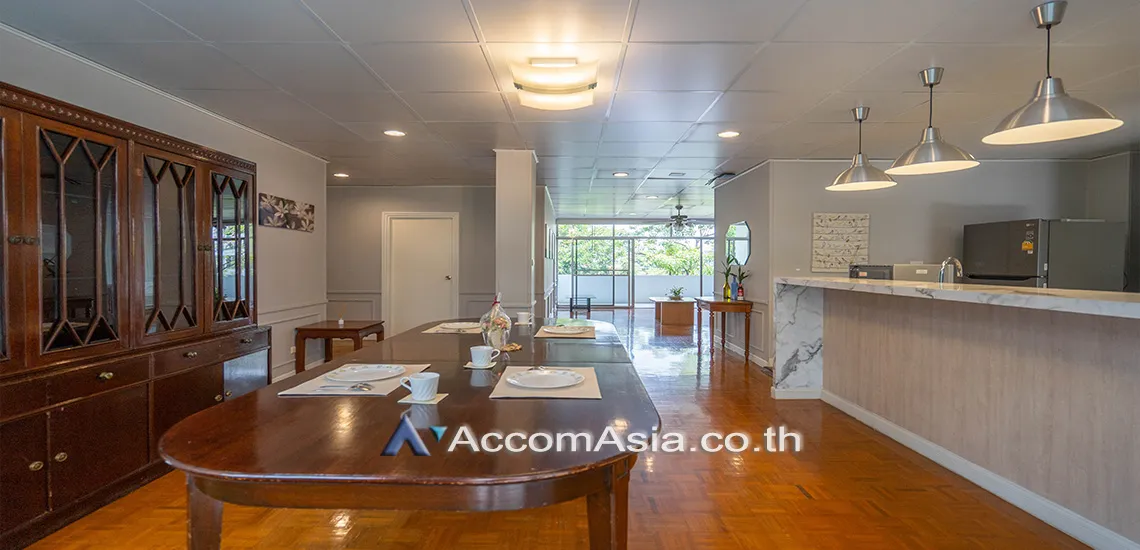 unitBig Balcony |  4 Bedrooms  Apartment For Rent in Sukhumvit, Bangkok  near BTS Phrom Phong (AA28220)