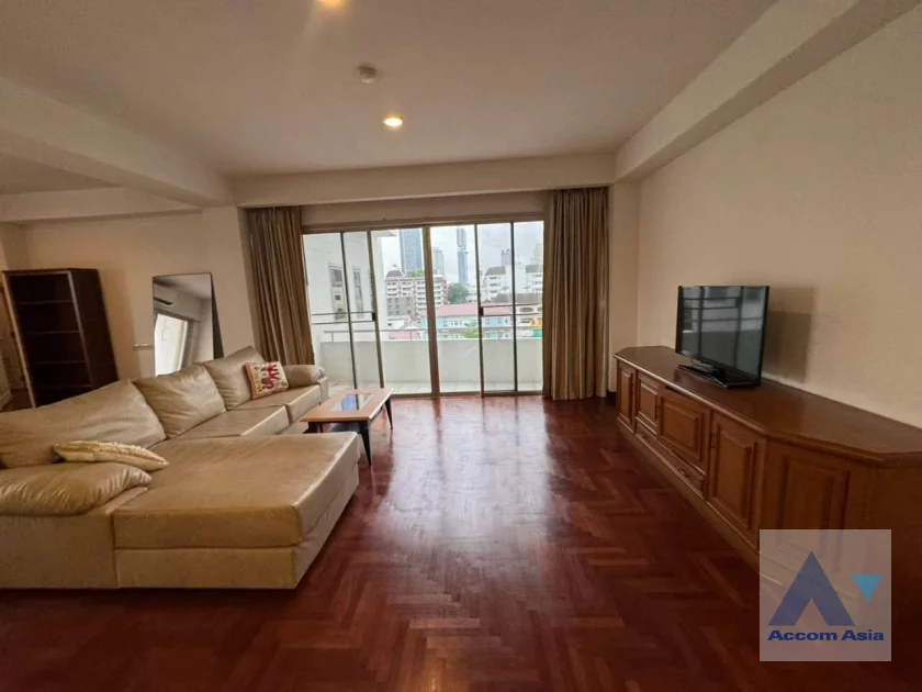 unit 2 Bedrooms  Apartment For Rent in Sathorn, Bangkok  near BTS Chong Nonsi (AA28265)