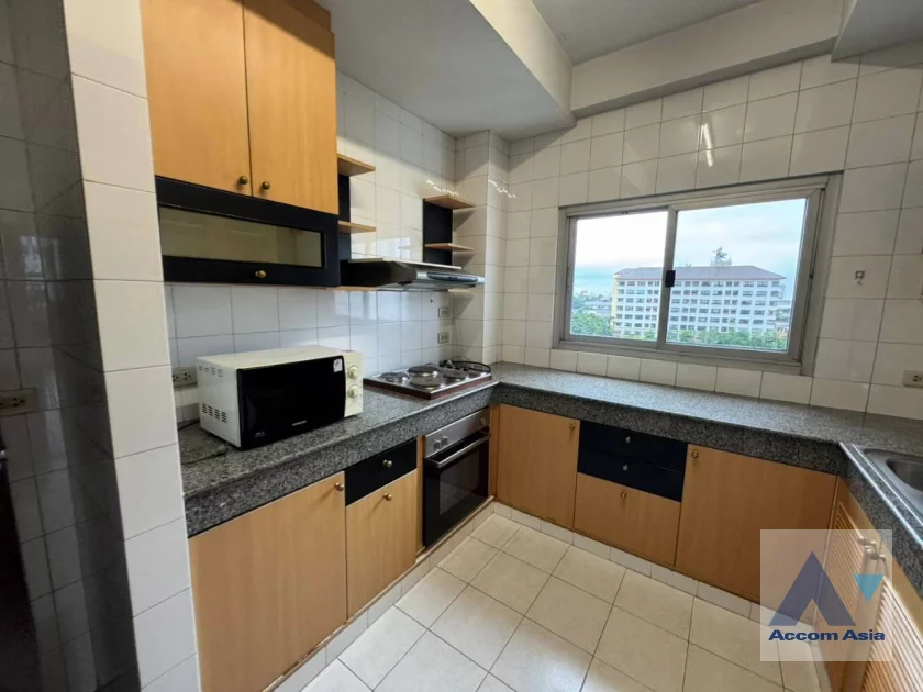 10  2 br Apartment For Rent in Sathorn ,Bangkok BTS Chong Nonsi at Low Rised Building AA28265