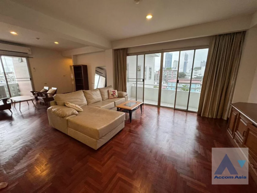 unit 2 Bedrooms  Apartment For Rent in Sathorn, Bangkok  near BTS Chong Nonsi (AA28265)