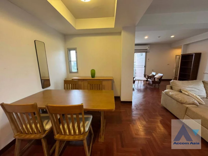 6  2 br Apartment For Rent in Sathorn ,Bangkok BTS Chong Nonsi at Low Rised Building AA28265