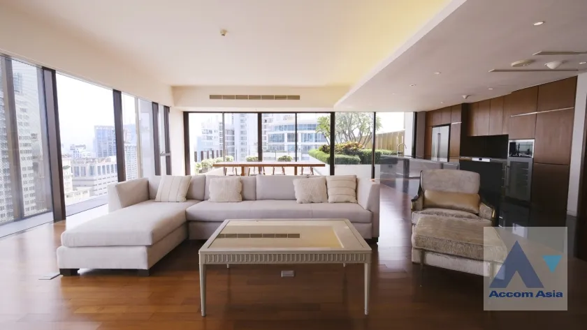 unitHuge Terrace, Penthouse |  3 Bedrooms  Condominium For Rent in Ploenchit, Bangkok  near BTS Ratchadamri (AA28289)