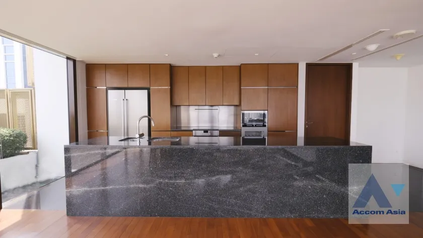 12  3 br Condominium For Rent in Ploenchit ,Bangkok BTS Ratchadamri at Hansar Residence AA28289